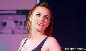 Ella Hughes, Danny D Zz Improv: Sex, And... / 7.2.2019