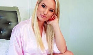 Watch Sensuous And Alex Jetts Action