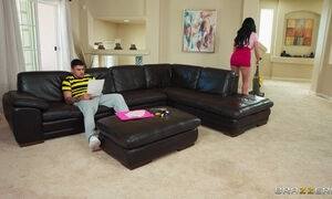 Stepmom Jennifer White mind-blowing adult scene