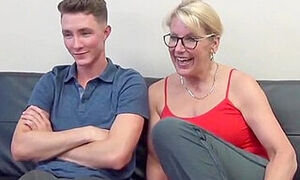 Steamy And Saucy German Gilf Enjoys Quick Lovemaking