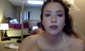 Brunette latino milf twerking on cam