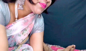 Indian housewife hot video hindi audio