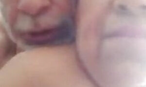 Olgun anne sikisiyor mature mom azgin yasli kadin porno seks