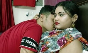 Desi Hot Couple Softcore Sex! Homemade Sex With Clear Audio