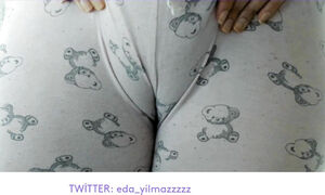 CAMEL TOE- CAMEL TOE- CAMELTOE- TURKISH MILF- TURKISH PORN- PAJAMAS- PUSSY- TURKISH DISCLOSURE- DISCLOSURE