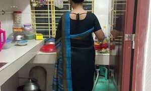 I saw my aunty cooking alone in the kitchen, I hugged her and started fucking