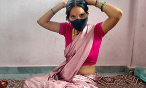 Indian desi bhabhi fucked in saree