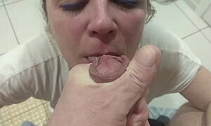 Bathroom sex with a mature woman in a very close view