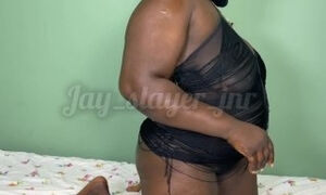 ⭐️Masseuse in white towel fucks BBW Nigerian milf till squirt, cream and cumshot.