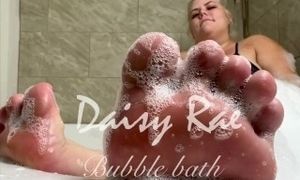 Miss Daisy Bubble Bath Clip