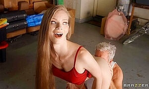 Disgusting Old Mover, But Horny Young Wife Likes It!? / 5.10.2021 - Erin Everheart And Jay Crew
