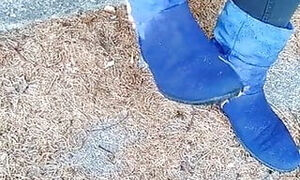 Step-sister have fun with girlfriend suede shoes