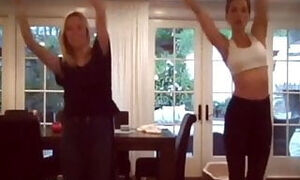 Kate Beckinsale super hot workouts