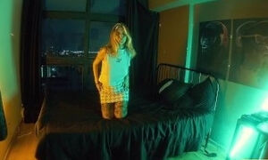 Dance and Massage with Brazilian Babe - Max Boss
