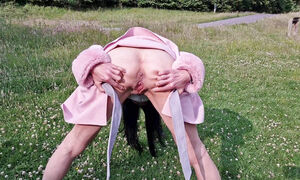 Outdoor Naked Gaping Pussy and Pissing