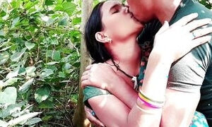 indian hot girl cheating boyfriend in jungle sex