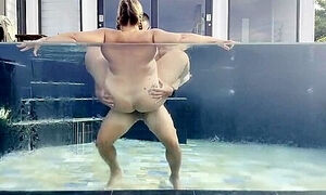 Sexy Bbw Milf Fucked In The Pool