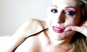 Preview BEDTIME WITH mummy ASMR JESSIE LEE PIERCE cougar mummy sonnie