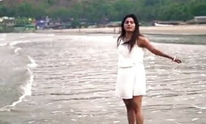Bhanu in beach warm pwarmshoot