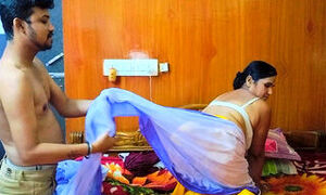 Horny fucking grand with grand desi chodachudi when grany alone at home..