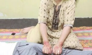 Desi Pakistani bhabhi gets Big dick in tight asshole hard Doggystyle hindi audio