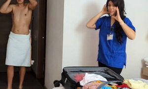 HOTEL HOUSEKEEPING! Latin girl with a big booty, seduced by the guest