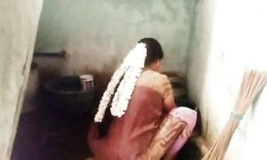 desi aunty When cleaning dishes blowjob