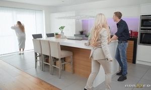 Hot Estate Agent Fucks Husband While Wife Looks At The House