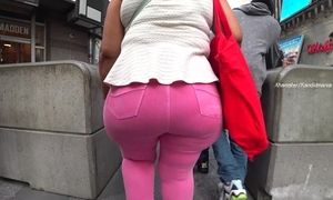 Wide booty mexican in pink pants